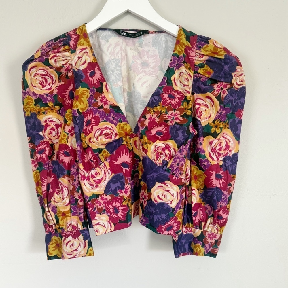 ZARA Women’s Multicolor Floral Print Structured Puff SleeveCrop Top Size Medium